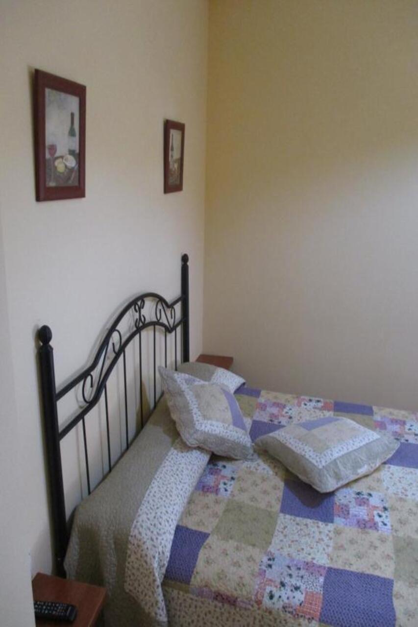 Hostal Becares بالينثيا المظهر الخارجي الصورة