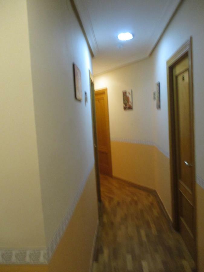 Hostal Becares بالينثيا المظهر الخارجي الصورة