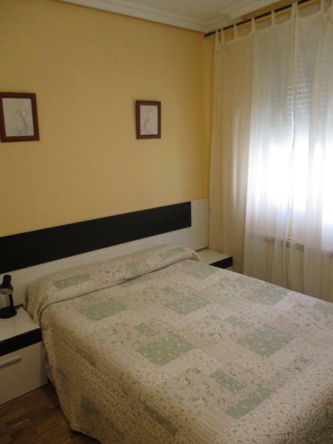 Hostal Becares بالينثيا المظهر الخارجي الصورة