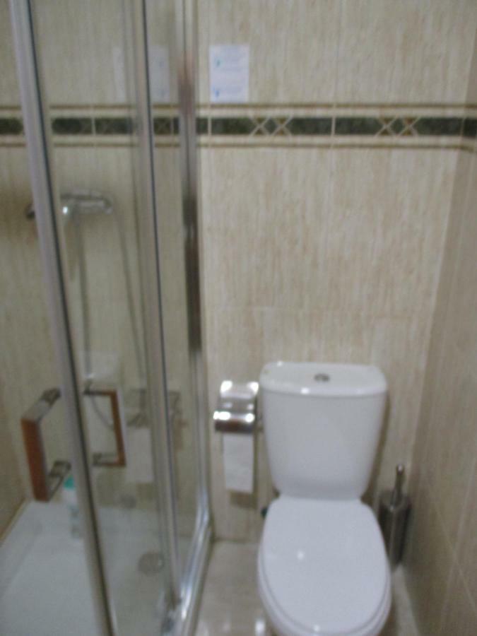 Hostal Becares بالينثيا المظهر الخارجي الصورة
